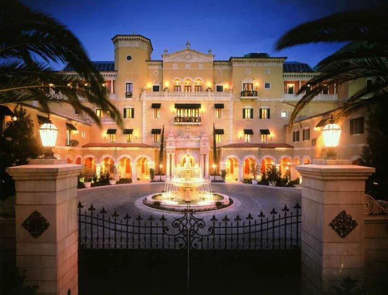 Bahamas Casino Resorts: Slots, Gaming & More